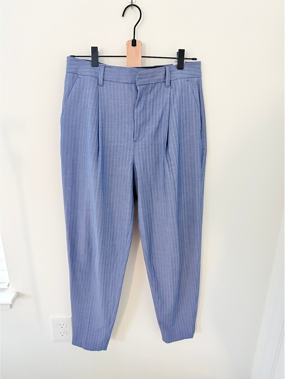 Banana Republic High-Rise Tapered Blue Pinstripe Pants| Size:4
